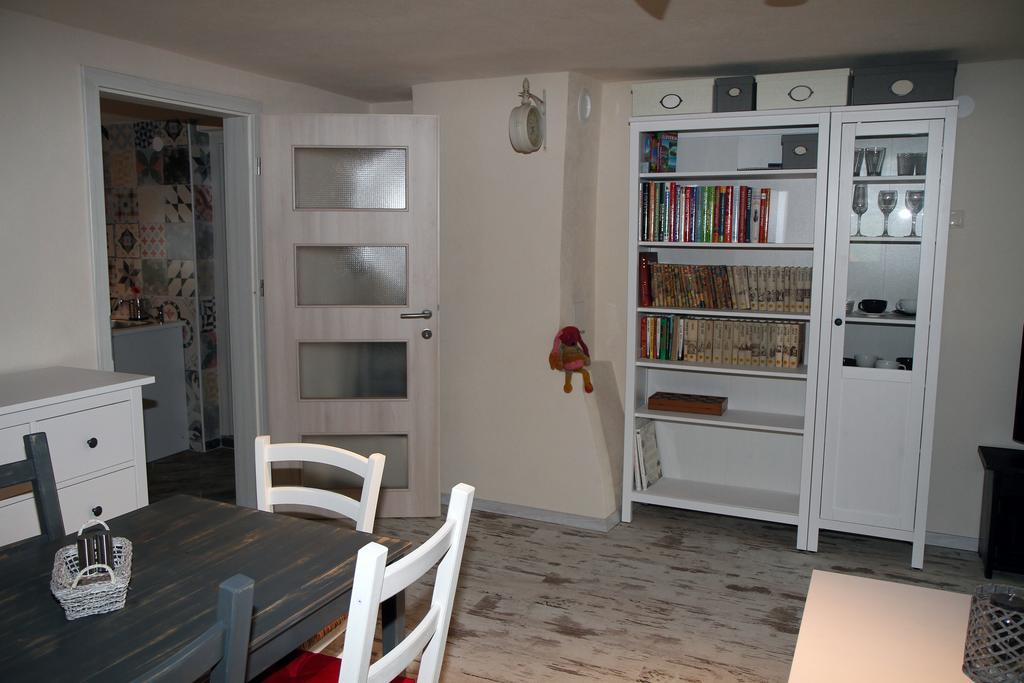 Apartma Obrh سمارجيسك توبليس المظهر الخارجي الصورة